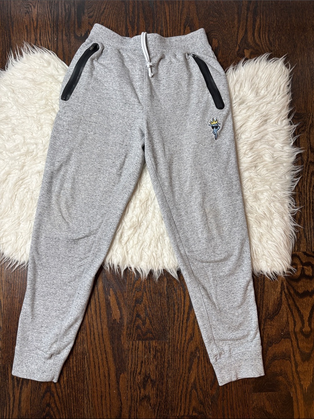 GOAT Brand Men’s Medium Gray Jogger Sweatpants Crown Goat Logo Zipper Pockets